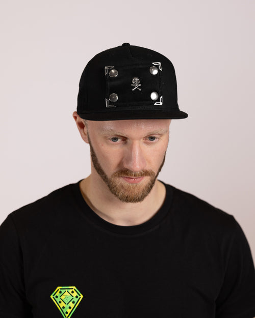 Cap Black Snap