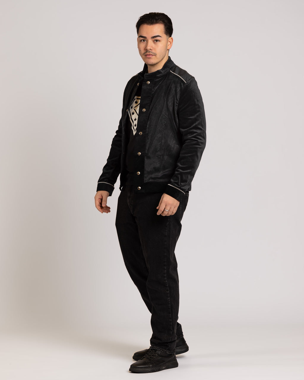 Samtjacke in schwarz/silber