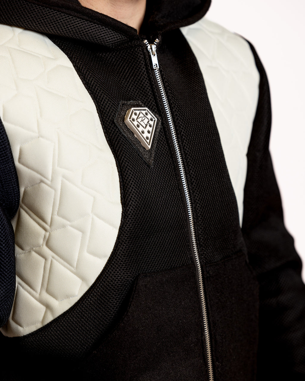 Veste à capuche en tissu Oxford matelassé et airmesh
