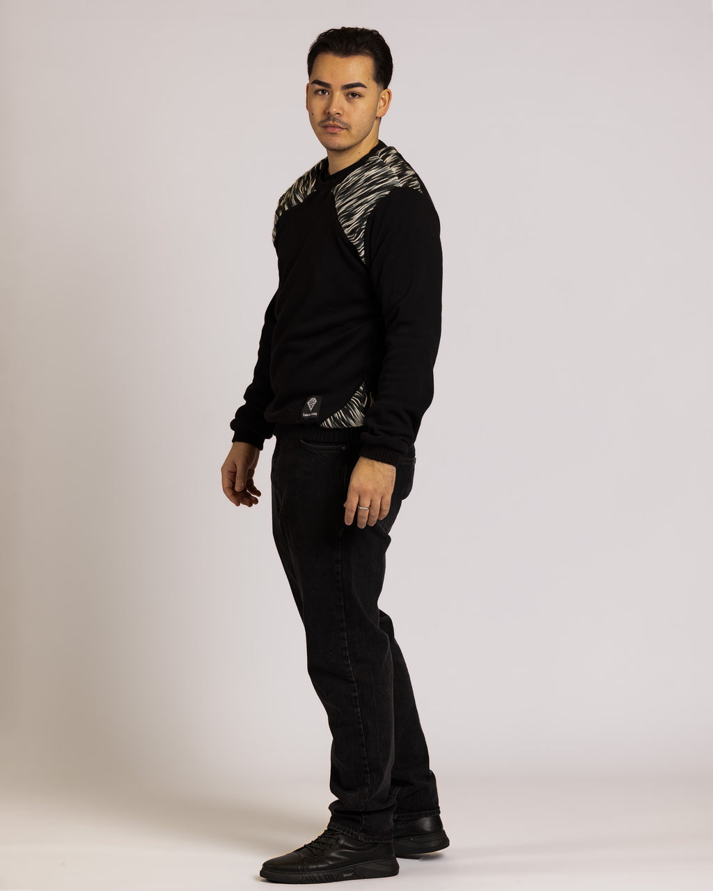 Pullover mit Schulter Wollstreifenbesatz