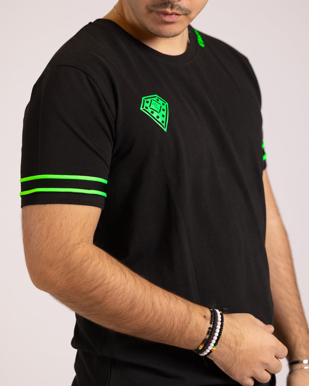 T-Shirt Neon Chalice