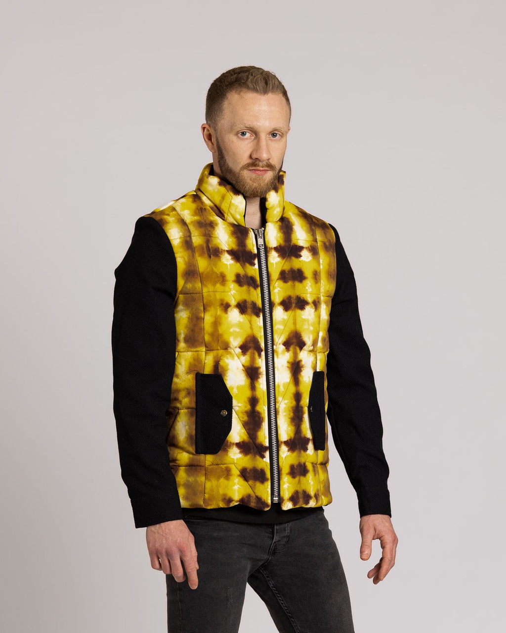 Steppweste mit Batik-Design